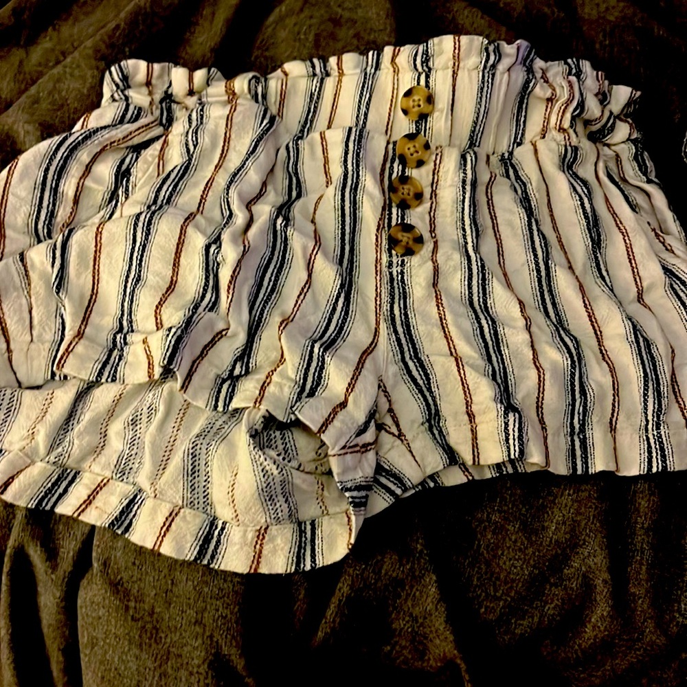 Stripped shorts
